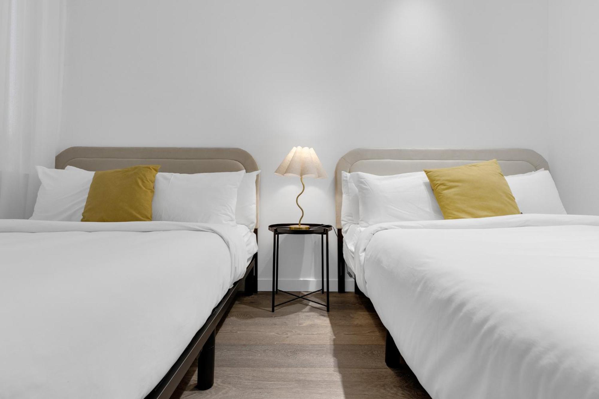 Bakan - Sainte Catherine Montreal Room photo