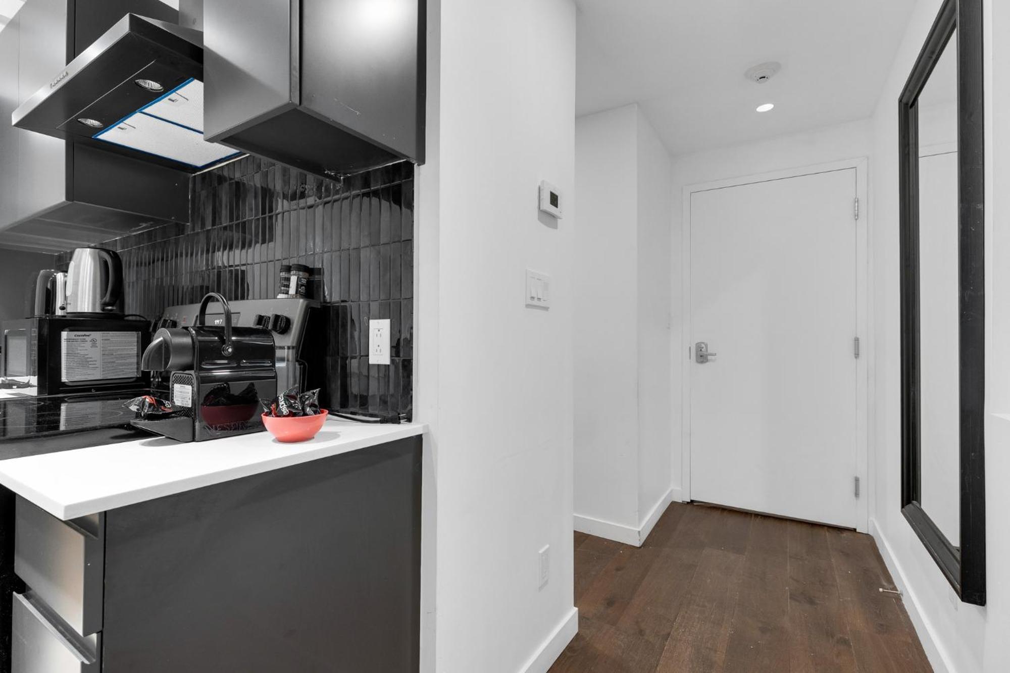 Bakan - Sainte Catherine Montreal Room photo